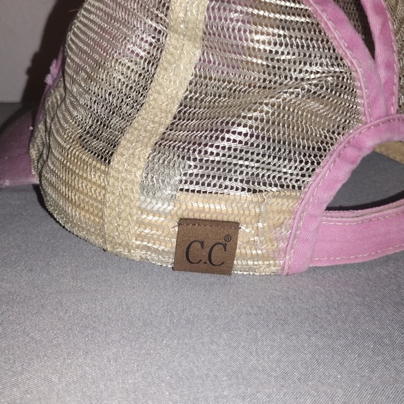 CC brand w/ponytail cutout, Velcro adjustable hat Pink - Picture 4 of 4
